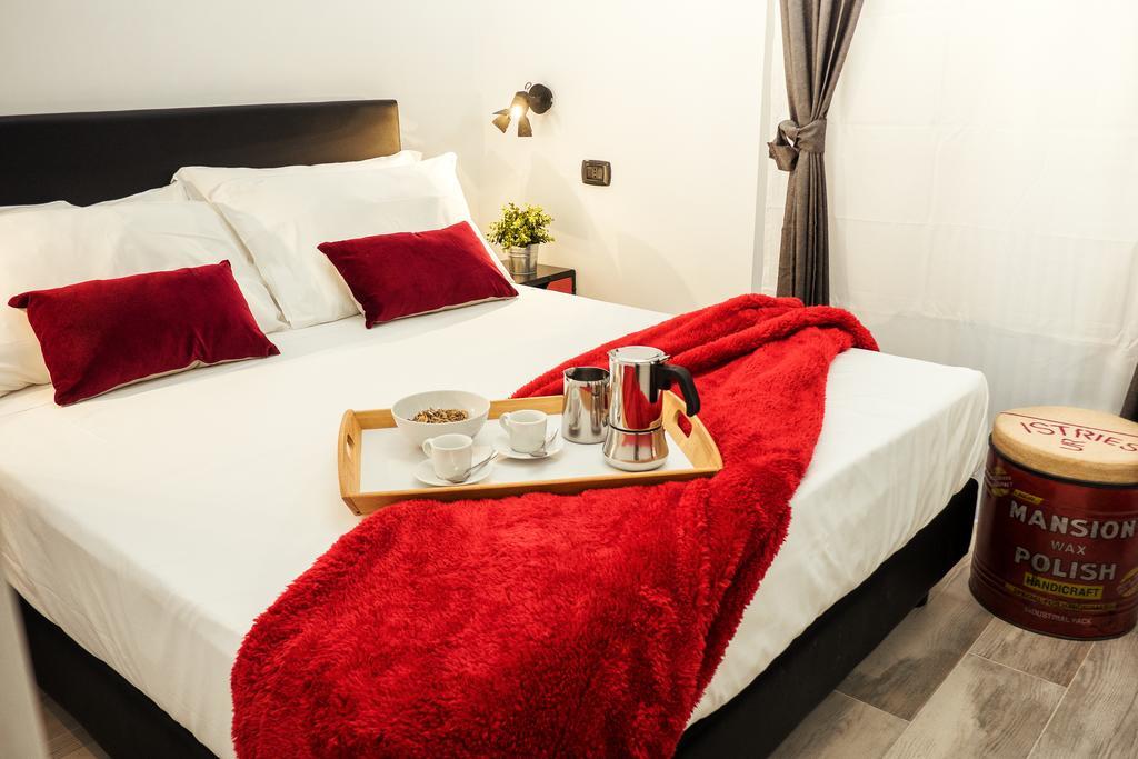 Bmga L Stylish Industrial Termini Apartment Рим Екстериор снимка