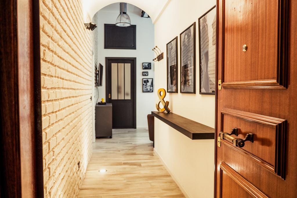Bmga L Stylish Industrial Termini Apartment Рим Екстериор снимка